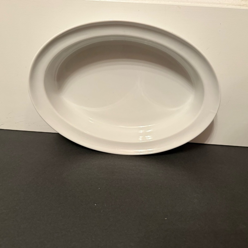 CRATE & BARREL BAKING DISH WHITE PORCELAIN OVAL HOME KITCHEN BAKEWEAR